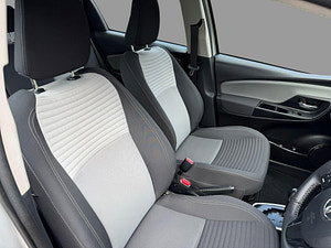 Toyota Yaris thumbnail