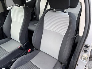 Toyota Yaris thumbnail