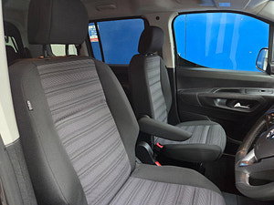 Vauxhall Combo life automatic thumbnail