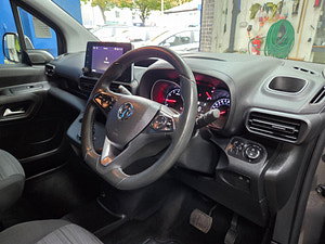 Vauxhall Combo life automatic thumbnail