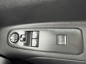 Vauxhall Combo Life thumbnail