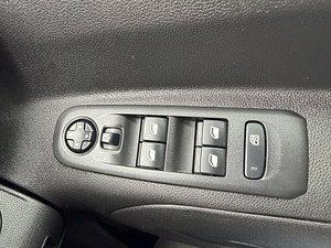 Vauxhall Combo Life thumbnail