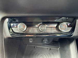 Vauxhall Corsa thumbnail