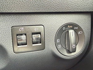 Volkswagen Caddy maxi 5 st automatic thumbnail