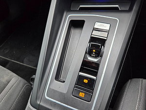 Volkswagen Golf thumbnail