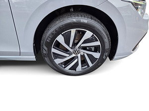 Volkswagen Golf thumbnail