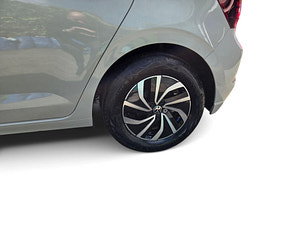 Volkswagen Polo thumbnail
