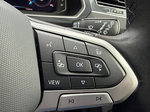 Volkswagen Tiguan thumbnail