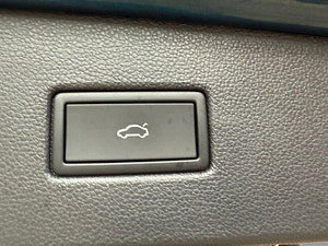 Volkswagen Tiguan thumbnail
