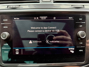 Volkswagen Tiguan thumbnail
