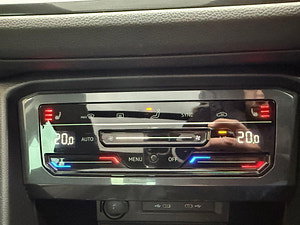 Volkswagen Tiguan thumbnail