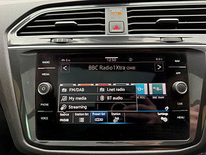 Volkswagen Tiguan thumbnail