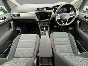 Volkswagen Touran thumbnail
