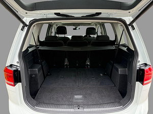 Volkswagen Touran thumbnail