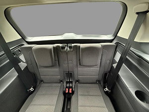 Volkswagen Touran thumbnail