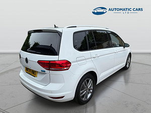 Volkswagen Touran thumbnail