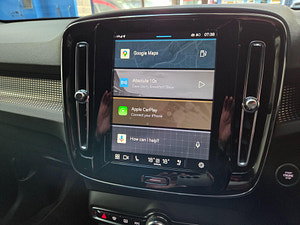 Volvo XC40 thumbnail