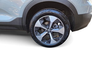 Volvo XC40 thumbnail