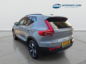 Volvo XC40 thumbnail
