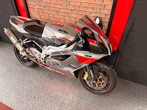 Aprilia Rsv 1000 thumbnail