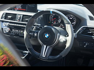 BMW M2 thumbnail