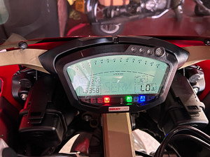 DUCATI 848 thumbnail