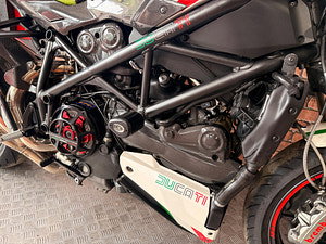DUCATI Streetfighter 1100 thumbnail