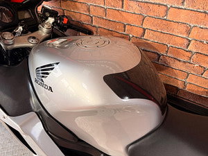 Honda CBR1100XX Super Blackbird thumbnail
