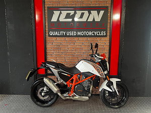 KTM 690 Duke thumbnail