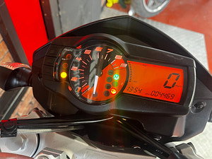 KTM 690 Duke thumbnail