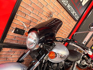 Triumph Bonneville 865 thumbnail