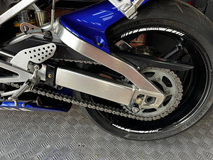 Yamaha R1 thumbnail