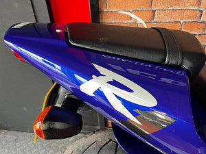 Yamaha R1 thumbnail