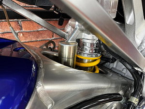 Yamaha R1 thumbnail
