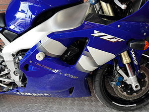 Yamaha R1 thumbnail