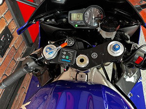 Yamaha R1 thumbnail