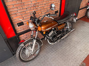 Yamaha RD250 thumbnail