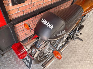 Yamaha RD250 thumbnail
