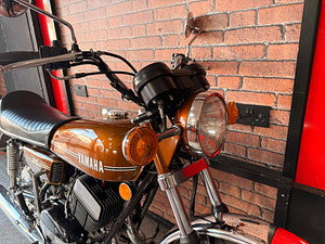 Yamaha RD250 thumbnail