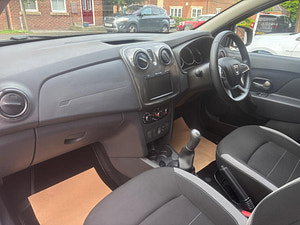 Dacia Sandero Stepway thumbnail