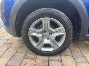 Dacia Sandero Stepway thumbnail