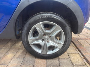 Dacia Sandero Stepway thumbnail