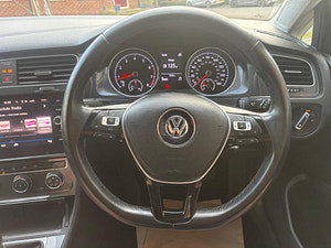 Volkswagen Golf thumbnail
