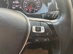 Volkswagen Golf thumbnail