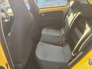 Volkswagen up! thumbnail