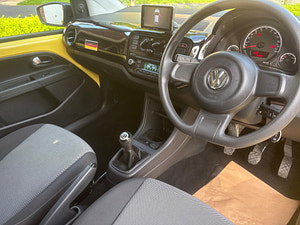 Volkswagen up! thumbnail