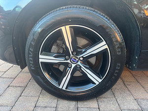 Volvo XC60 thumbnail