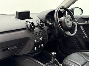 Audi A1 thumbnail