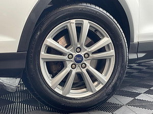 Ford Kuga thumbnail