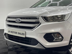 Ford Kuga thumbnail